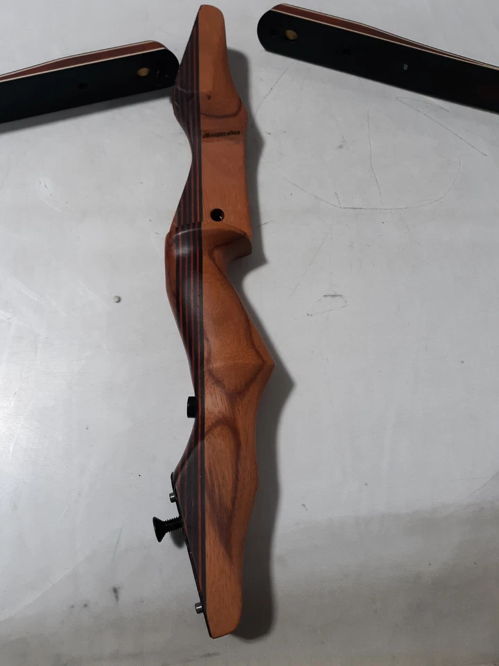 PSE Archery Heritage Series Shaman Recurve 62" 40 lb diestro Foto 3 de 4