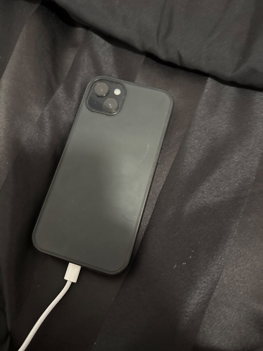 Apple iPhone 15 Plus - 128 GB - Black (Unlocked) w/ TikTok