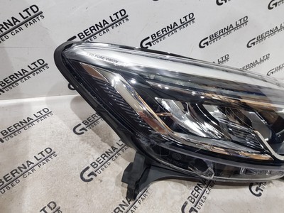 2018 Renault Captur X87 Dynamique S 5dr Hatch 260107919R Headlight 