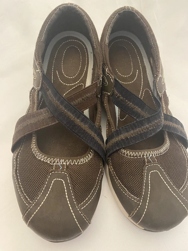 Zapato Deportivo RYKA Para Mujer Talla 8 Marrón Correa Cruzada Sin Cordones ¡BUENO! Foto 2 de 4