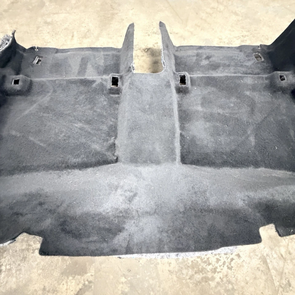 Chevrolet Malibu 2019-2025 alfombra de piso trasero cubierta alfombrilla negra OEM Foto 3 de 4