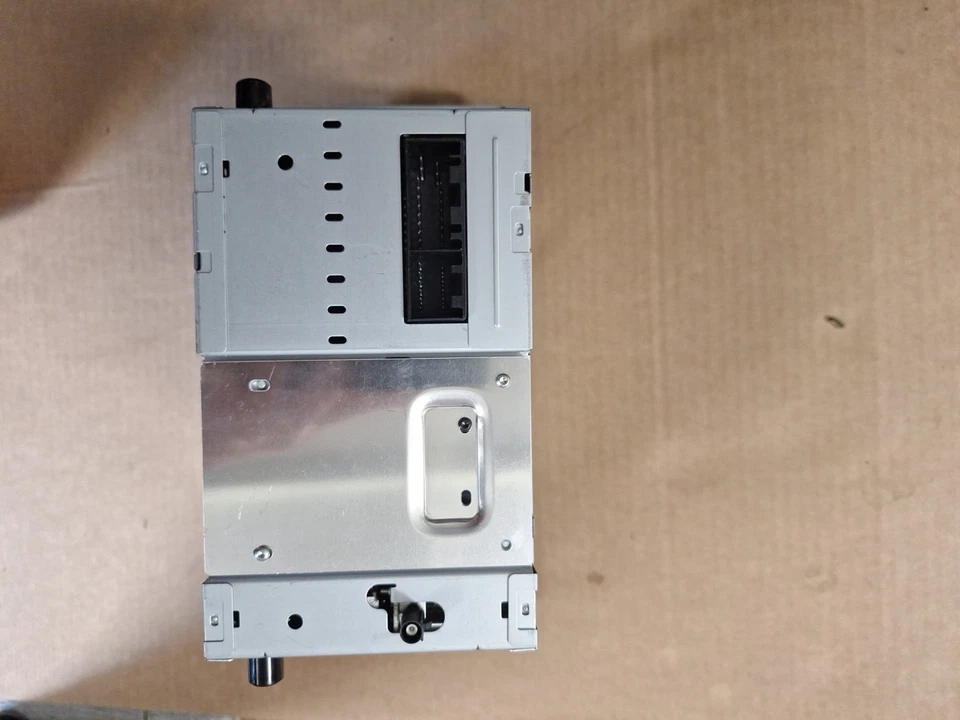 AUTORADIO LAND ROVER Freelander 2 (2010) L359-CD400 AH52-18C815-AA - Immagine 3 di 3