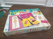 Vintage 1990 Fashion Plates Outfit Design Rub Drawing Set with 14 Plates Box