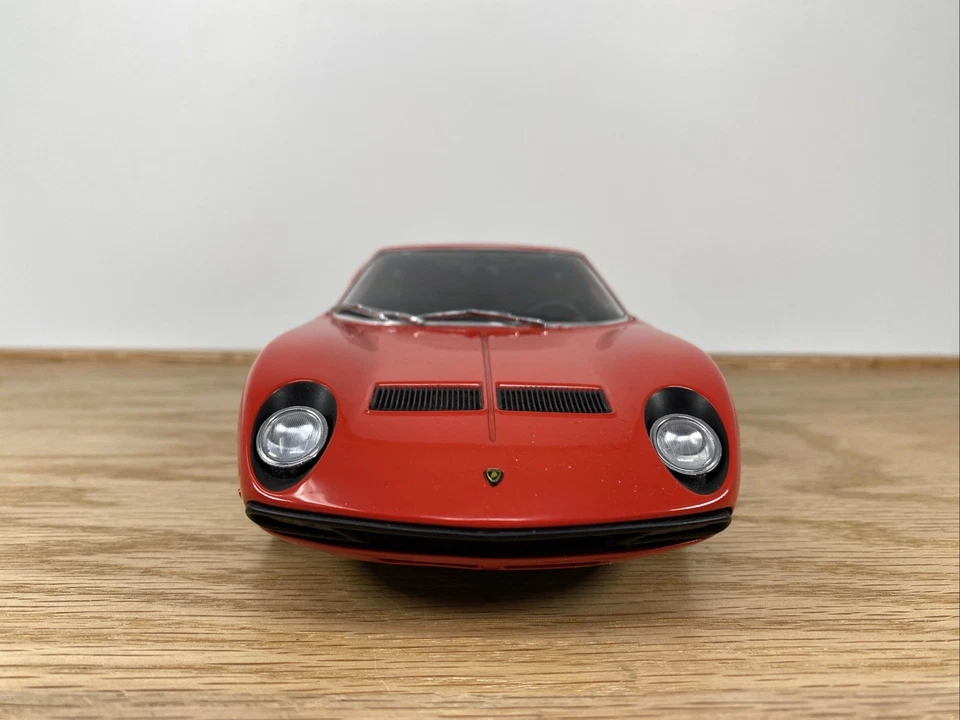 1/18 AUTOart Millennium Lamborghini Miura SV Rojo 74543! Foto 2 de 4