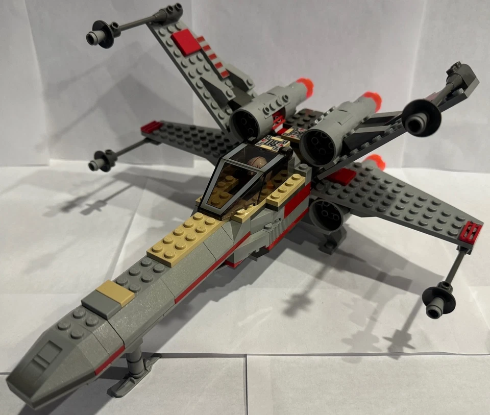 LEGO VINTAGE STAR WARS X-WING FIGHTER Set 7140: 100% Parts, Manual & Factory Box - Image 2 of 4