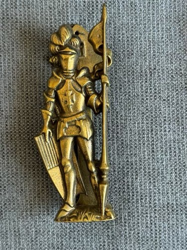 VTG Golden Tone Solid Brass Knight in Armor Door Knocker 6.1x2.3" Marked England - Picture 8 of 8