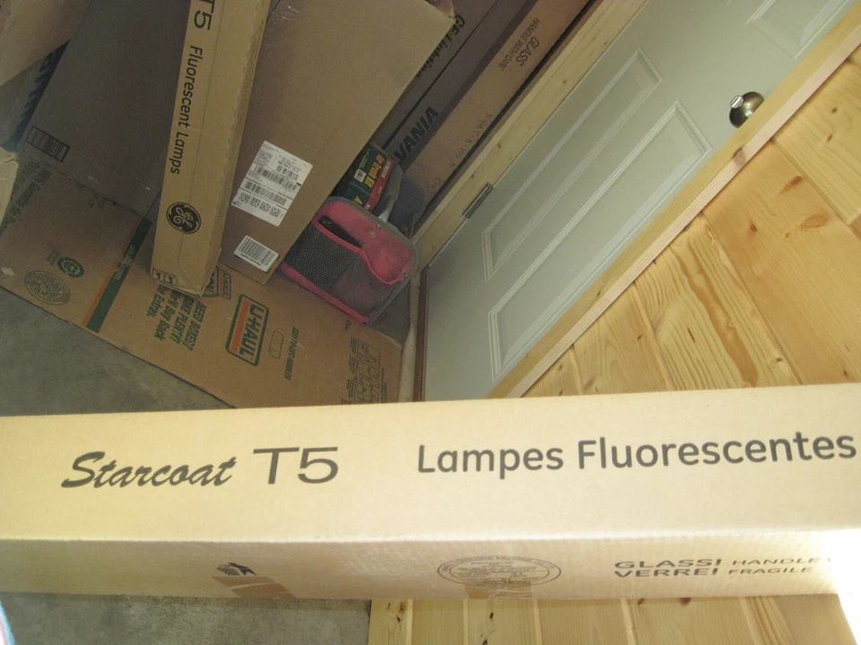 FLUORESCENT TUBES/T-5 - Image 2 of 2