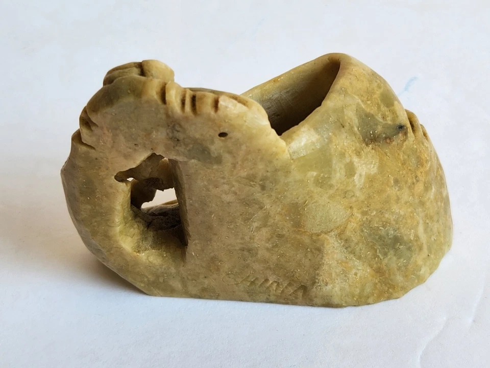 Antigua olla de cepillo china de piedra de jabón tallada a mano decorativa oriental intrincada Foto 3 de 4