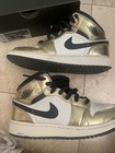 Youth Air Jordan 1 Mid SE Gold/black/white Size 5Y Box Included — photo 5