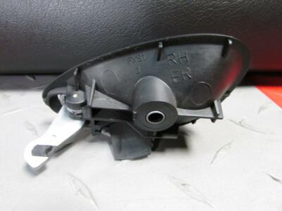 04-06 Pontiac GTO - RH Right Door Interior Trim Panel w/ Handle