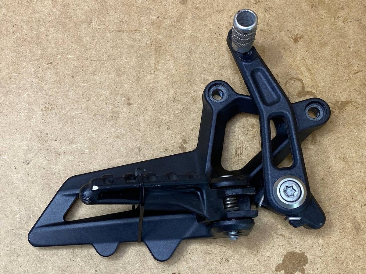 KTM 1290 super duke footrest plate lever brake pedal 61303039000 