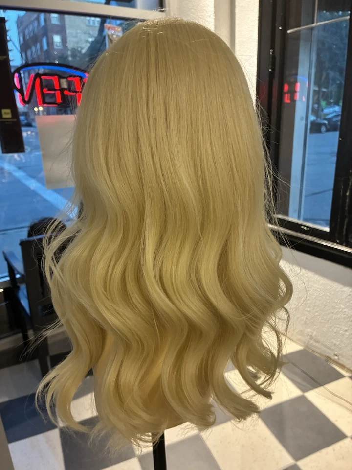 Frente de encaje rubio de 14 pulgadas Foto 3 de 4