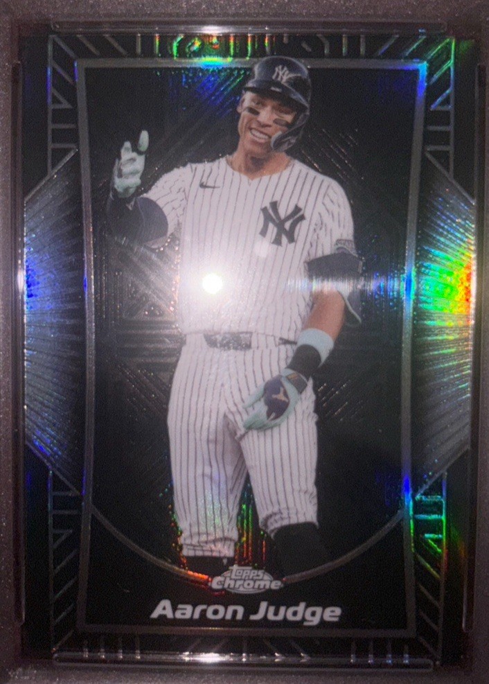 2025 Topps Chrome Aaron Judge Shadow Etch SE-2 Case Hit