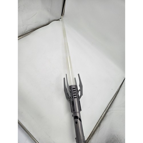 2007 Hasbro Star Wars "Force Unleashed" DELUXE Color Change Lightsaber