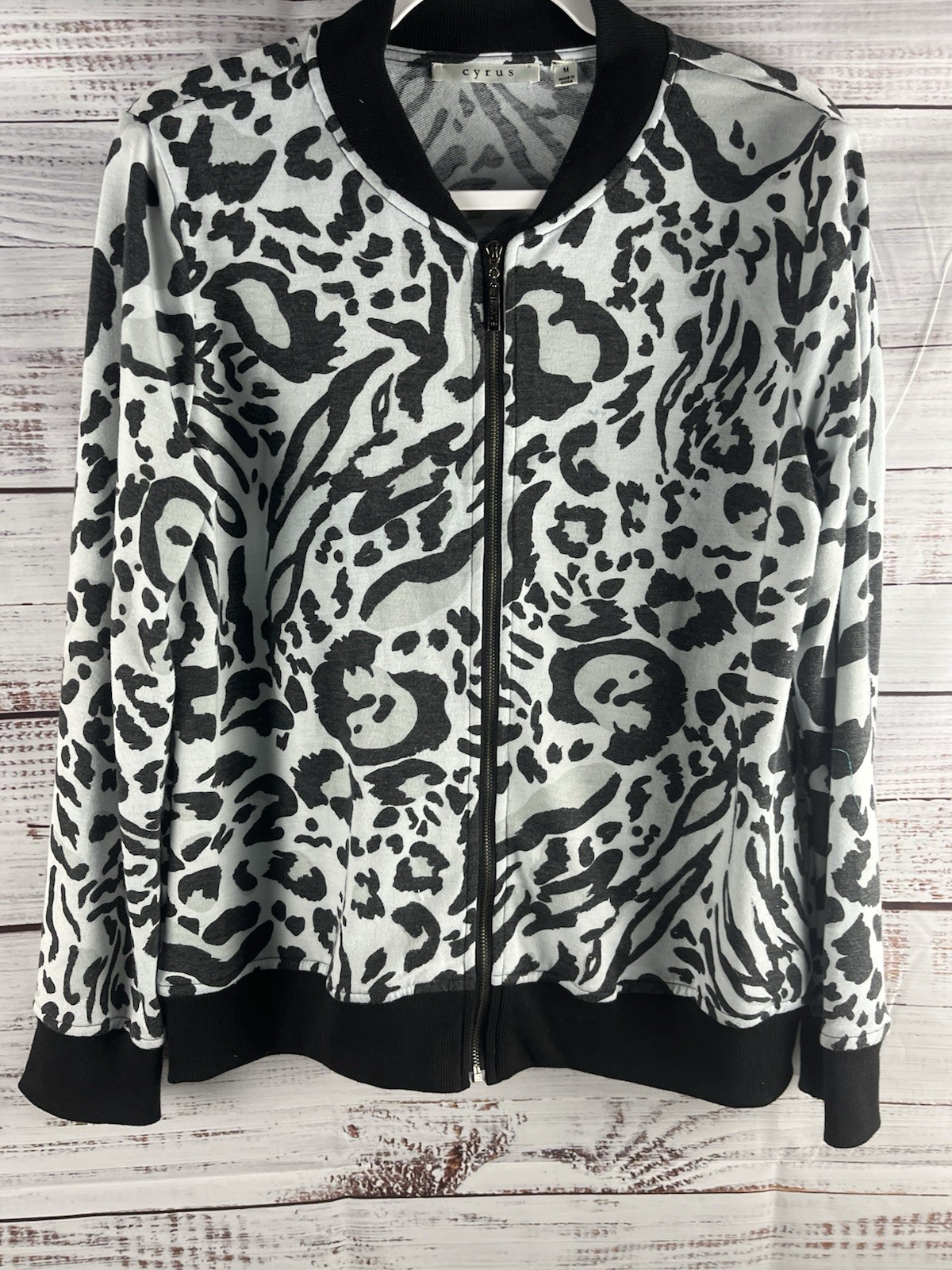 Cyrus Full Zip Sweater Women’s Medium M Poly Nylon Zebra Print Long Sleeves
