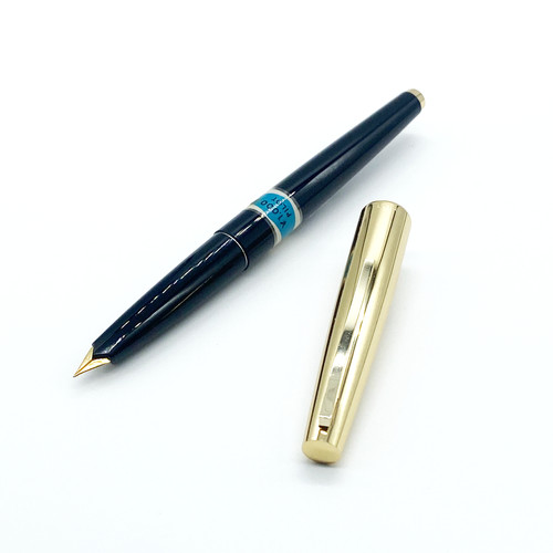 Vintage 1960s PILOT F Nib 14K Gold NOS Uninked Lever Filler L-100 Fountain Pen