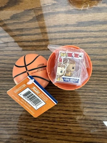 Funko Bitty Pop! NBA Basketball - Luka Doncic Los Angeles Lakers