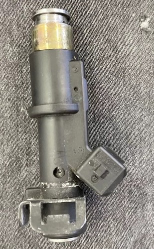 1X Org. Citroen Peugeot 307 206 407 Einspritzdüse Einspritzventil 01F003A Düse