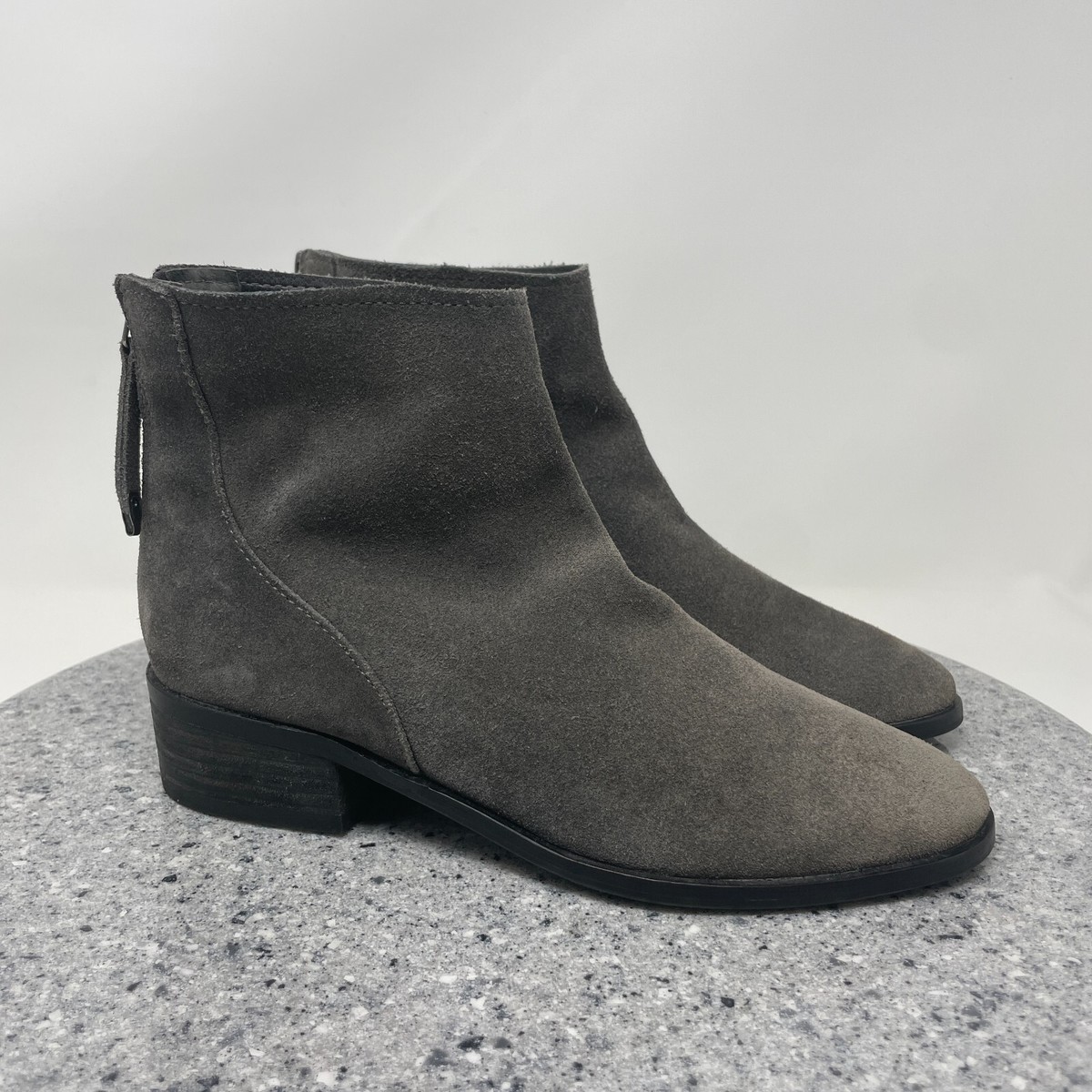 Dolce Vita Womens Boots Ankle Booties Gray Suede Leather Back Zip Shoes