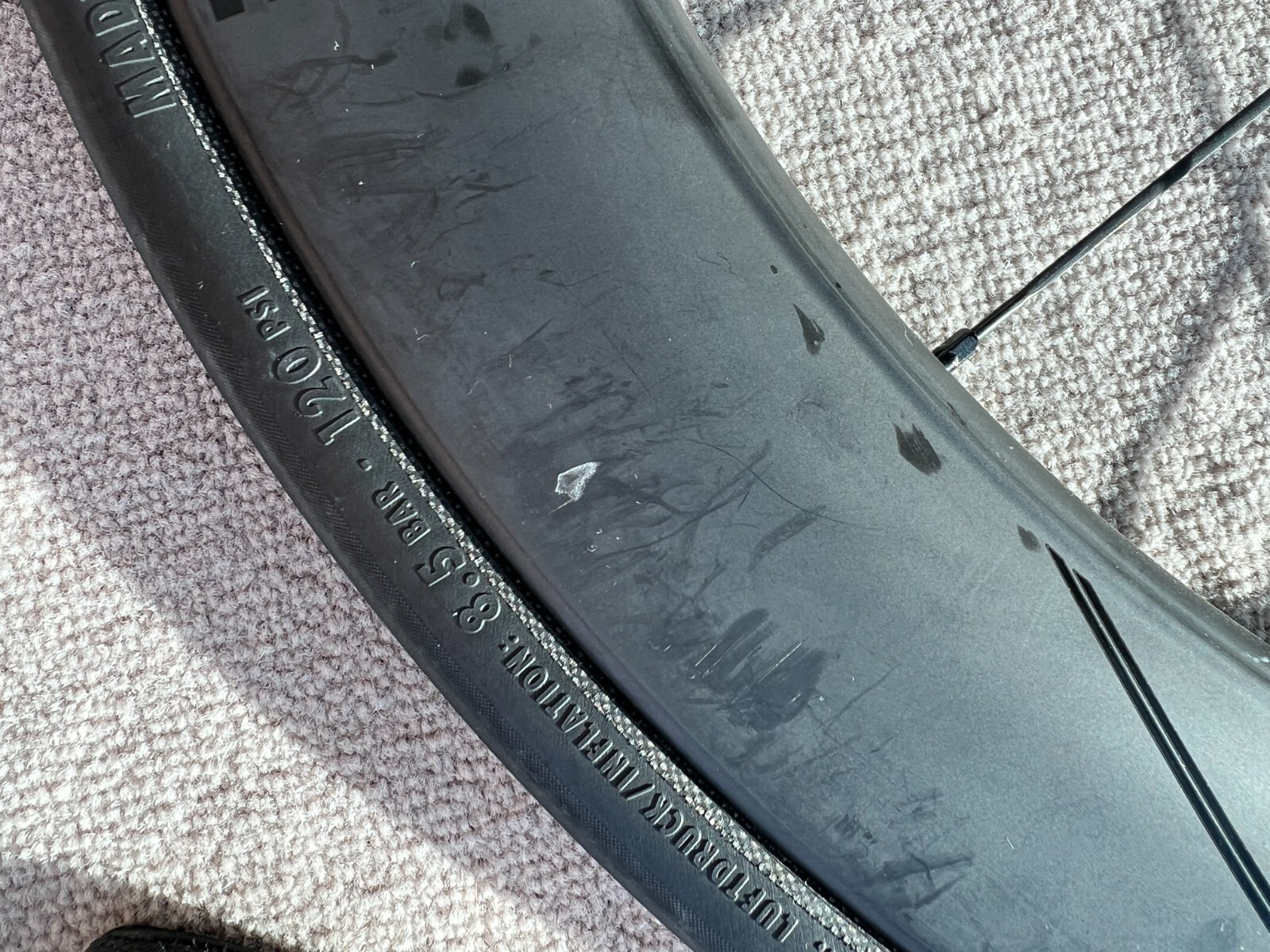 reynolds strike tubeless