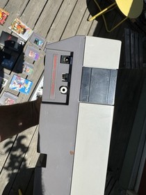 More pics 1985 Nintendo NES-001 Action Set Console In Box - Missing Power Supply