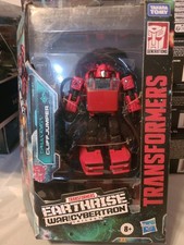 Hasbro Transformers War for Cybertron Earthrise Cliffjumper Action Figure