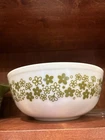 PYREX 404 Spring Blossom Mixing Bowl Milk Glass White/Green 8.5" Stackable