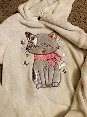 Girls super cozy sweater size 10 white Star Ride