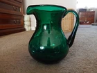 Blenko? Style Emerald Green Glass Pitcher with Applied Handle 8” Vintage