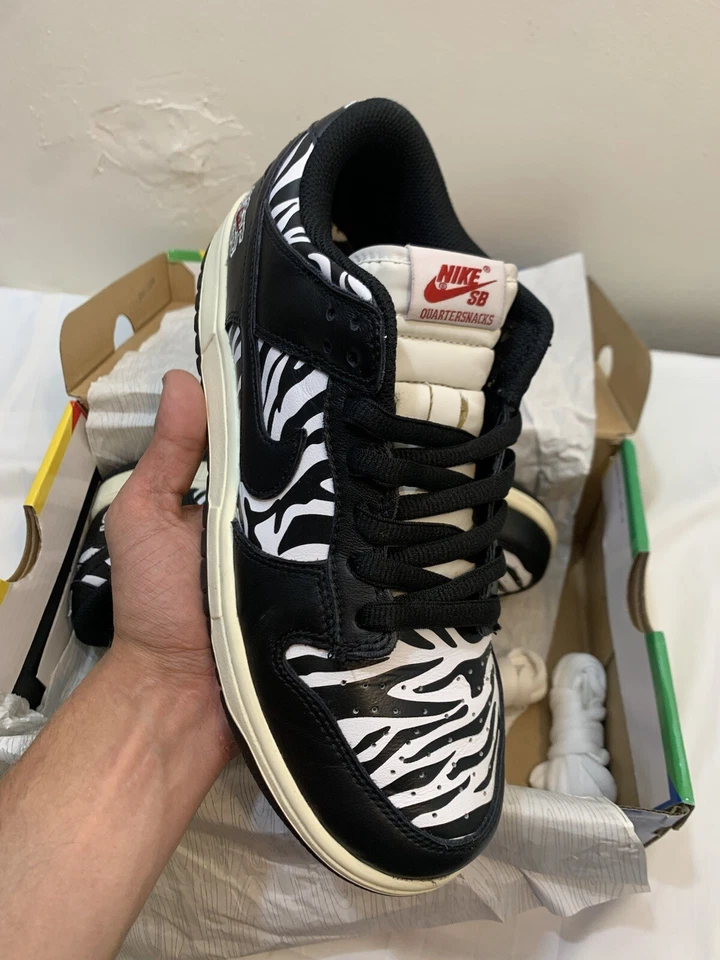 Nike Quartersnacks x Dunk SB Low Little Debbie’s Zebra Cakes Size 8.5 Used - Image 4 of 4