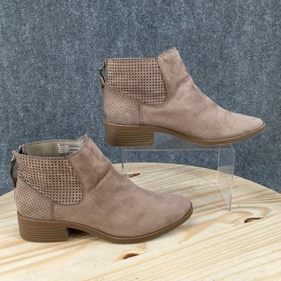 DV by Dolce Vita Finley Boots Womens 9 Ankle Bootie Perforated Block Heels Brown