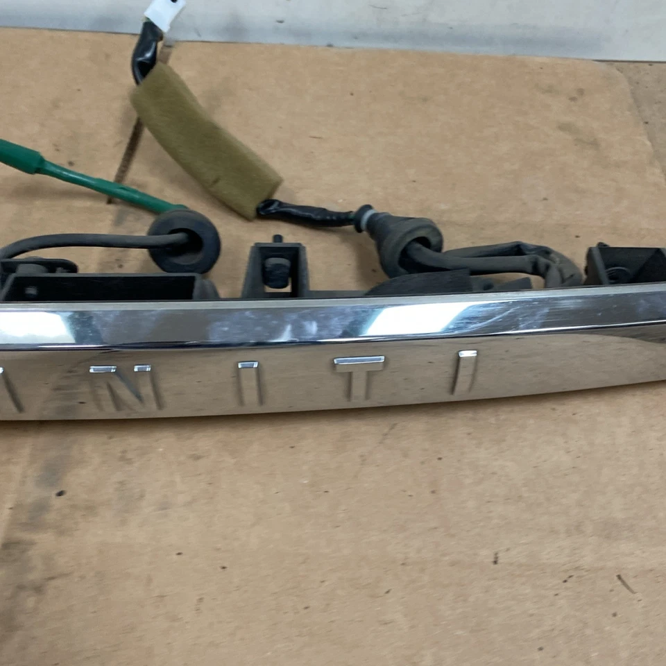 2014 2015 2016 2017 INFINITI Q50 TRUNK LID TAIL FINISH PANEL CHROME TRIM 4330 - Image 4 of 4