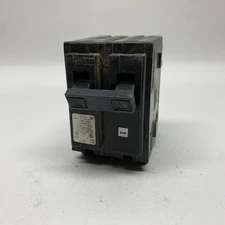 Square D Homeline HOM230 2 Pole 30 Amp 120 240V Plug In Circuit Breaker Used