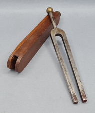 ANCIEN INSTRUMENT DE MUSIQUE, DIAPASON, DANS SON ÉTUI EN BOIS, 19ème