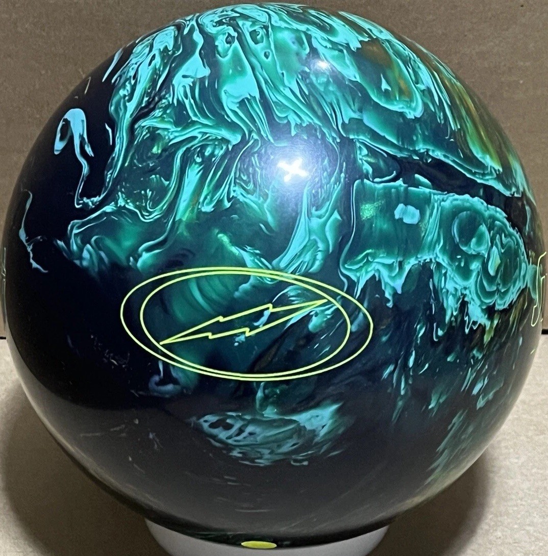 Storm Virtual Energy 15 lb Bowling ball New in Original Box