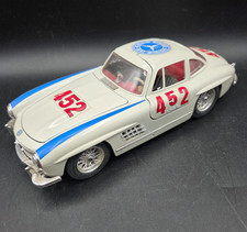 Bburago 1954 Mercedes Benz 300 SL White Gullwing 3015 1:18 Diecast Italy