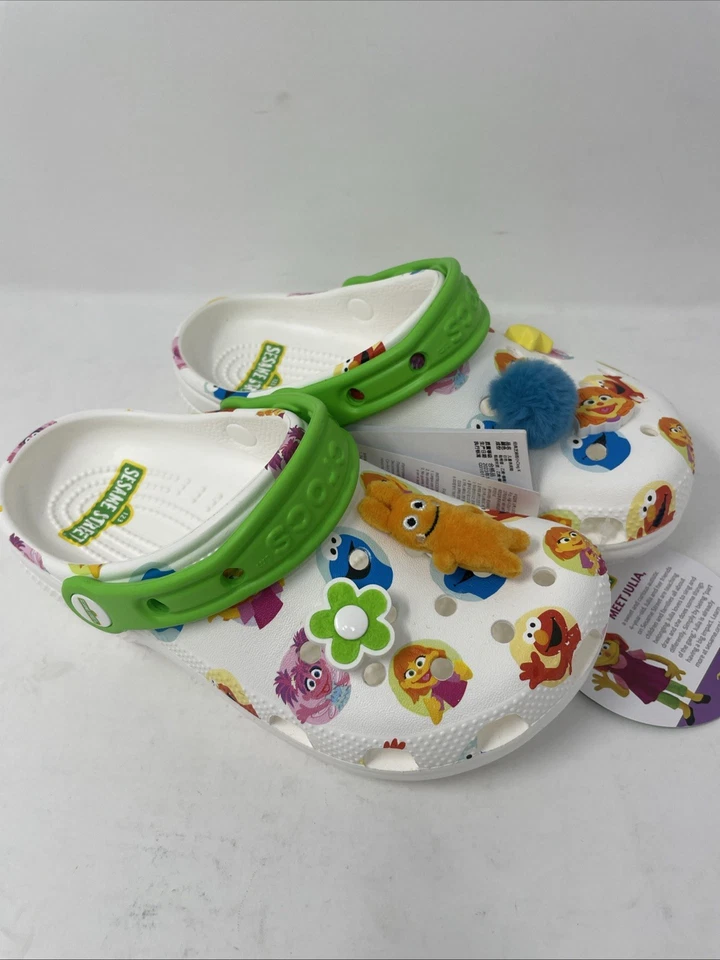 Crocs Sesame Street Be Seen Clogs Kids Size J2 Julia Elmo New with tags - Image 2 of 4
