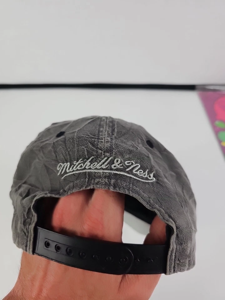 Винтажная черная бейсболка NFL Raiders Diamond Mitchell & Ness б/у редкая - Изображение 4 из 4