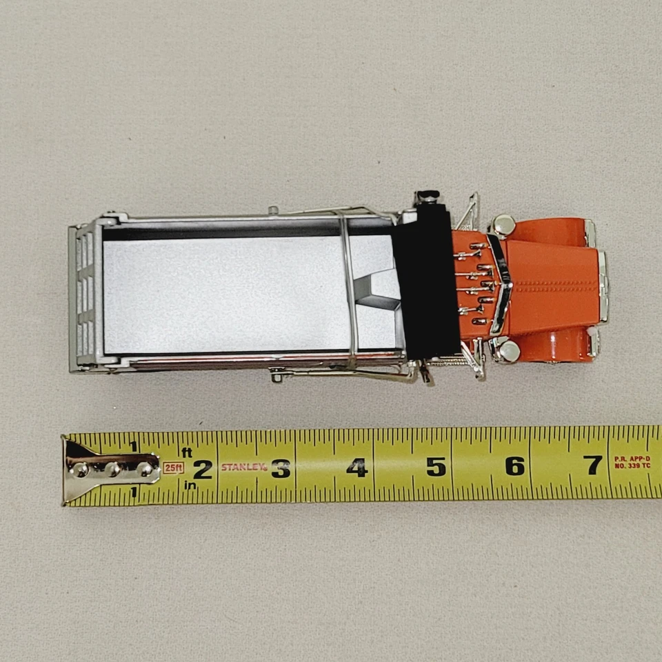 Tonkin Replicas Peterbilt 379 dump truck Turnpike Authority 1:53 with box - Image 3 of 4