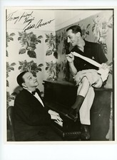 Autographed 8x10 Eddie Arcaro Thoroughbred horse racing Hall of Fame jockey