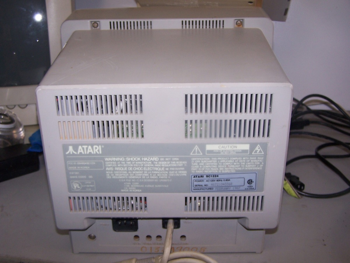Atari SC1224 Monitor with build in cable Tested to power on