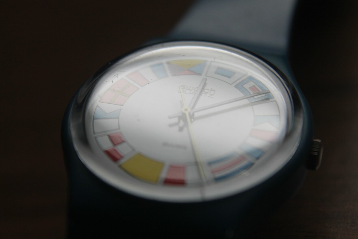 SWATCH GS101 - 12 FLAGS / YEAR 1984 * VINTAGE / COLLECTABLE SWATCH GS101 - 12 FLAGS / YEAR 1984 * VINTAGE / COLLECTABLE