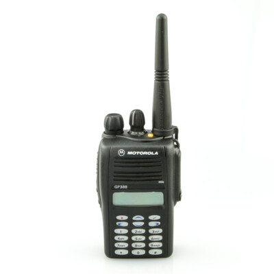 Motorola GP388 VHF Handfunkgerät 2m Frequenz: 136 bis 174 MHz inkl. Neuakku