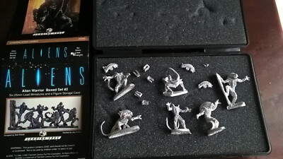 Rare Leading Edge Games : ALIENS WARRIORS 25mm metal miniature boxed set