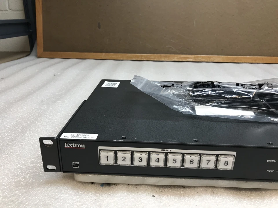Extron IN1608 xi Scaling Presentation Switcher 8 Inputs HDMI+DTP 24-Bit Audio - Image 2 of 4