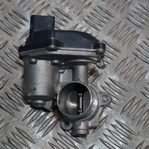 VW PASSAT B8 3G2 2015 Drosselklappengehäuse