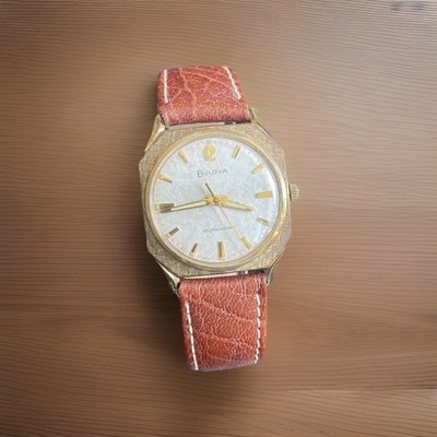 Vtg BULOVA 0015 Gold Electroplate Bezel Self-winding Square Face 17j Works