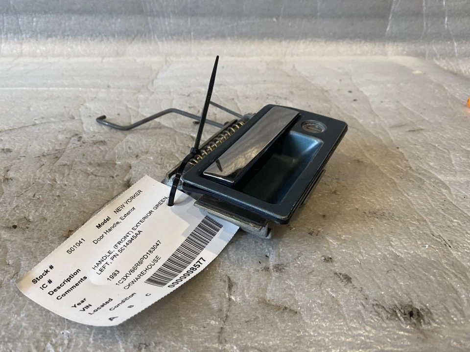 1993 CHRYSLER NEW YORKER Driver Side Front Outer Door Handle Foto 3 de 4