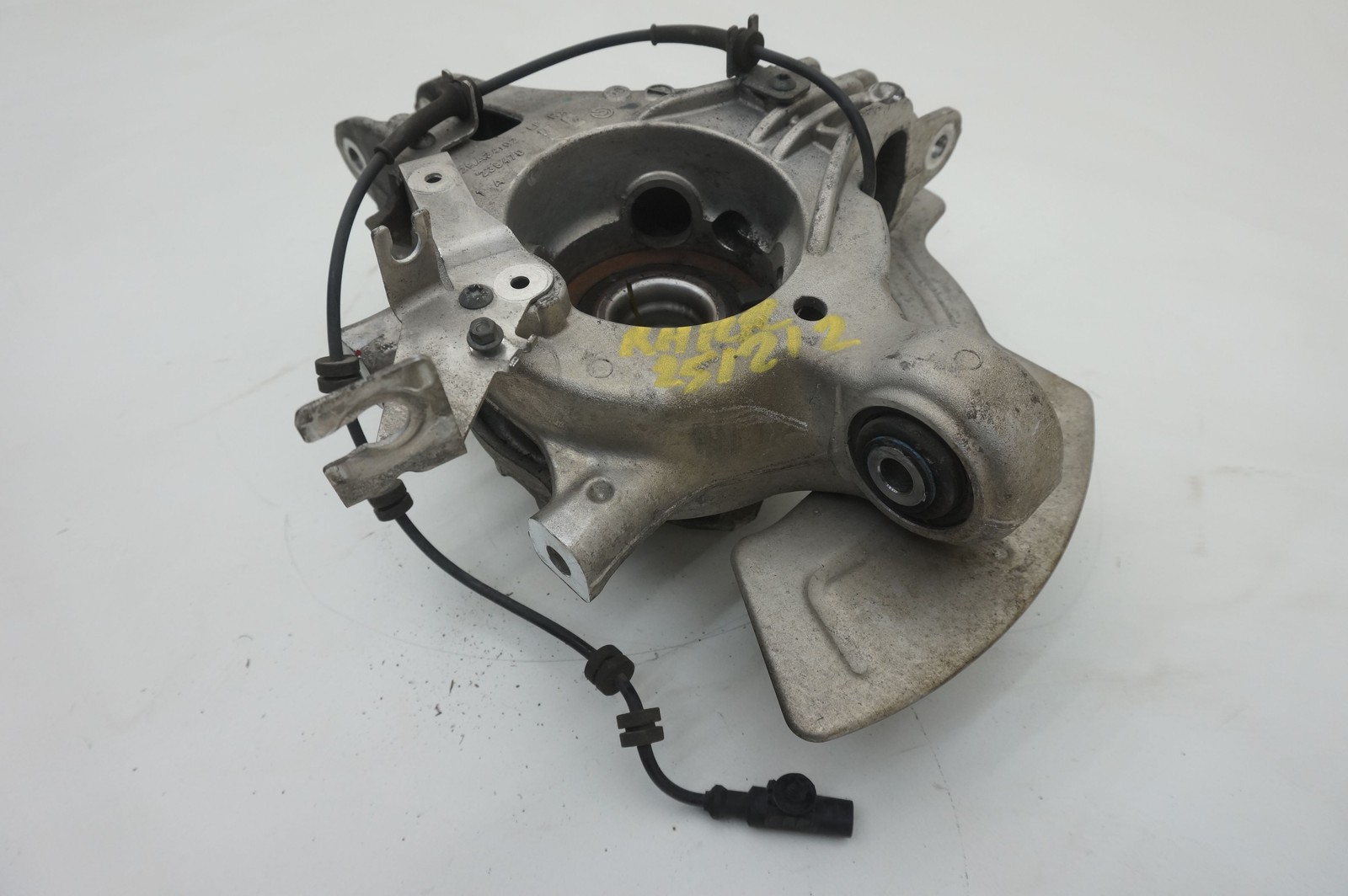Rear Right Spindle Knuckle Hub Wheel Bearing 299935 238470 Ferrari 488 Spider 17