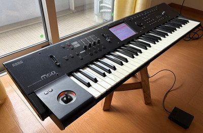 KORG M50 61 Key Keyboard Synth Working w/ Sustain Pedal AC Adapter from Japan